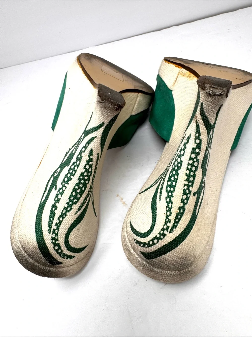 DKNY green suede peep toe wedges, made in Italy, size 8.5